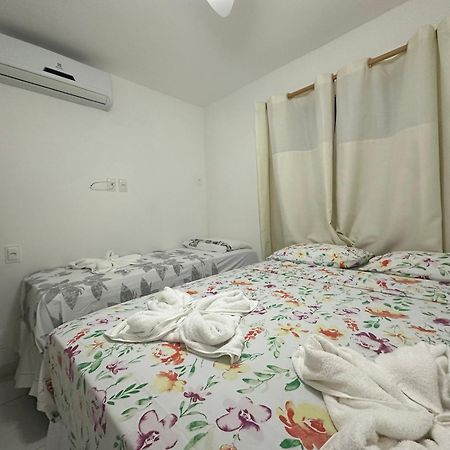 Flat Guarajuba 4 Quartos Terreo A Beira Mar - Pe Na Areia - Governanca Com Arrumadeira E Wi Fi Inclusos Camassari Eksteriør billede