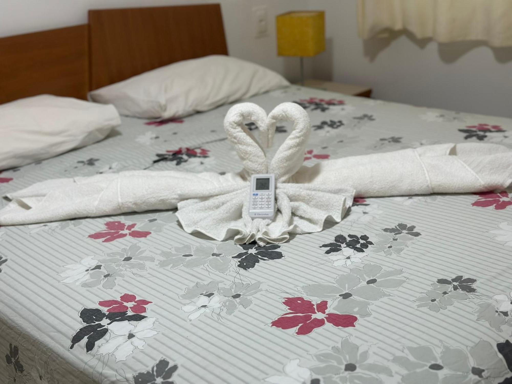 Flat Guarajuba 4 Quartos Terreo A Beira Mar - Pe Na Areia - Governanca Com Arrumadeira E Wi Fi Inclusos Camassari Eksteriør billede