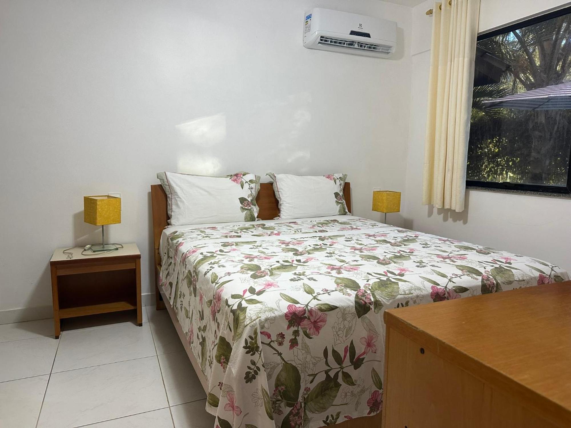 Flat Guarajuba 4 Quartos Terreo A Beira Mar - Pe Na Areia - Governanca Com Arrumadeira E Wi Fi Inclusos Camassari Eksteriør billede