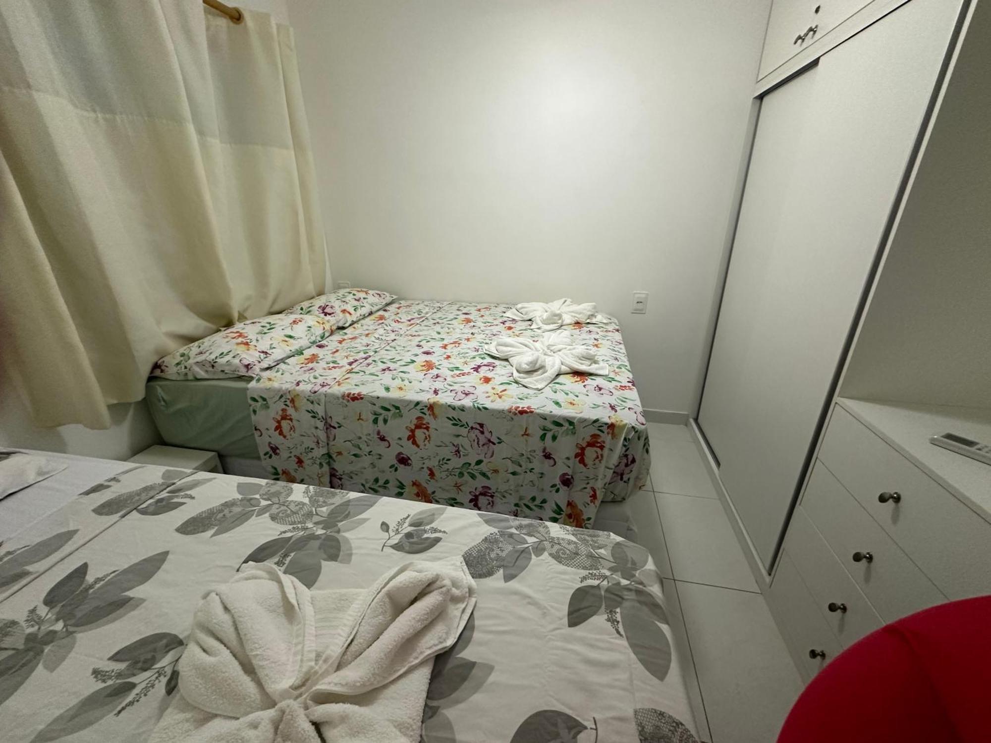 Flat Guarajuba 4 Quartos Terreo A Beira Mar - Pe Na Areia - Governanca Com Arrumadeira E Wi Fi Inclusos Camassari Eksteriør billede