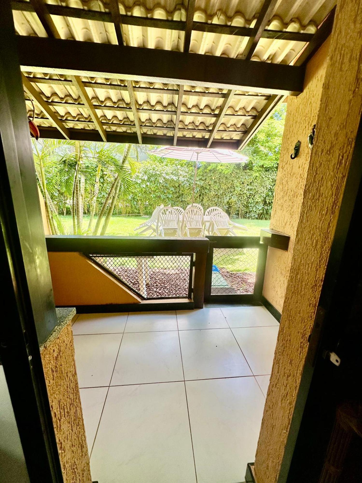 Flat Guarajuba 4 Quartos Terreo A Beira Mar - Pe Na Areia - Governanca Com Arrumadeira E Wi Fi Inclusos Camassari Eksteriør billede
