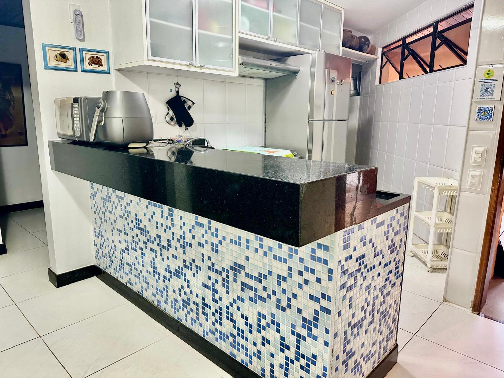 Flat Guarajuba 4 Quartos Terreo A Beira Mar - Pe Na Areia - Governanca Com Arrumadeira E Wi Fi Inclusos Camassari Eksteriør billede