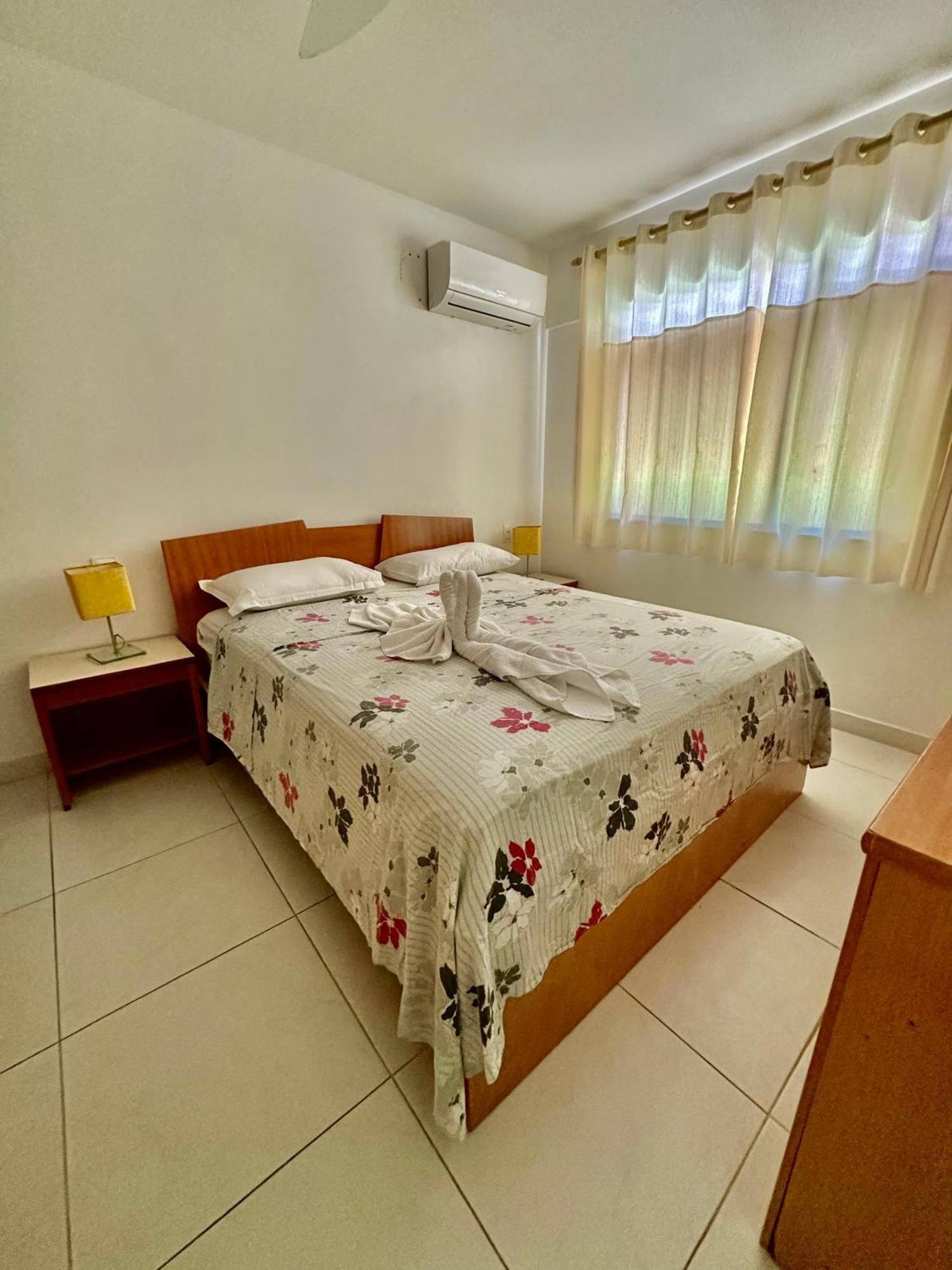 Flat Guarajuba 4 Quartos Terreo A Beira Mar - Pe Na Areia - Governanca Com Arrumadeira E Wi Fi Inclusos Camassari Eksteriør billede